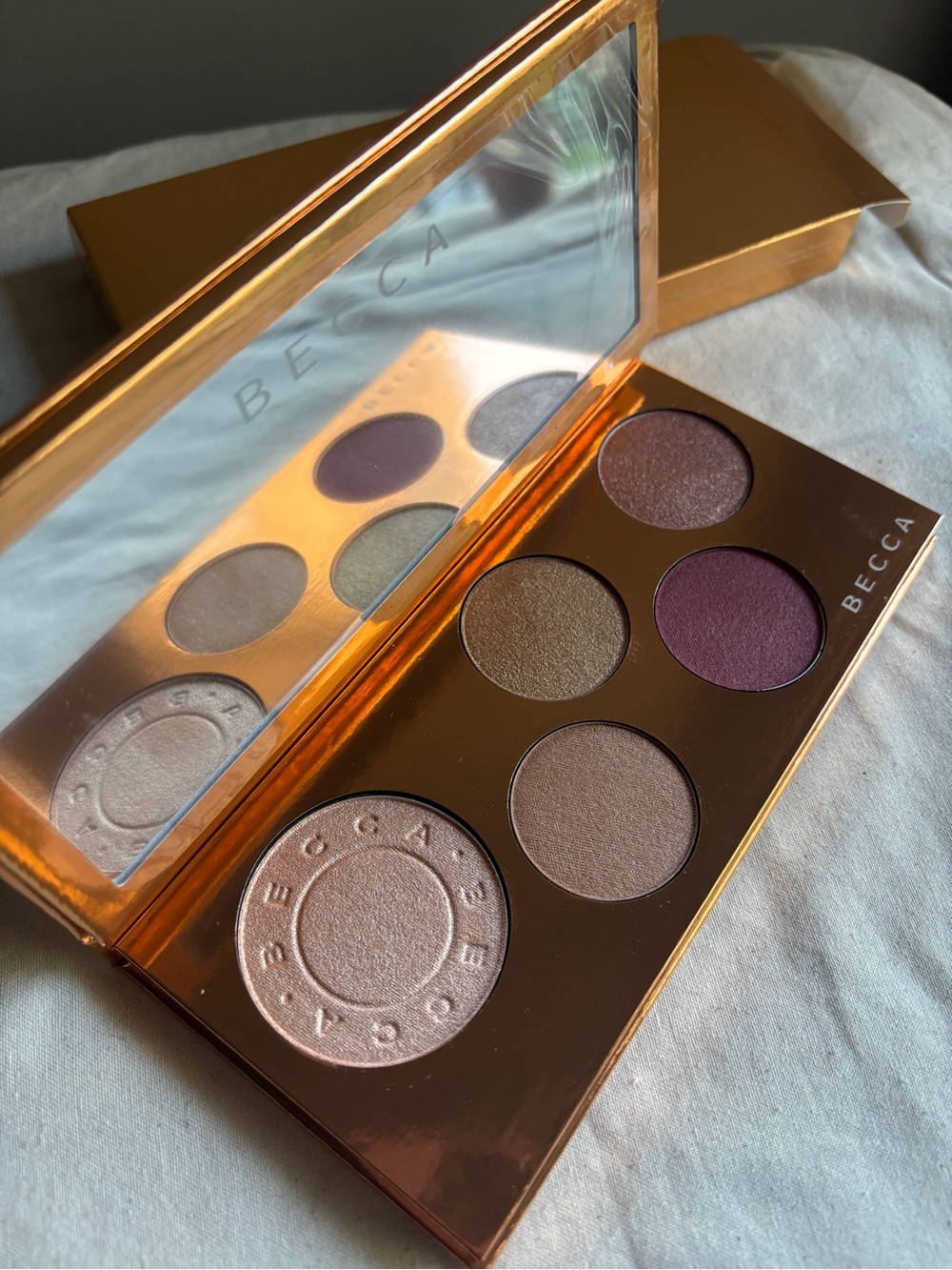 Rare Becca "Pop Goes The Glow" Unused Champagne Pop Face & Eye Palette